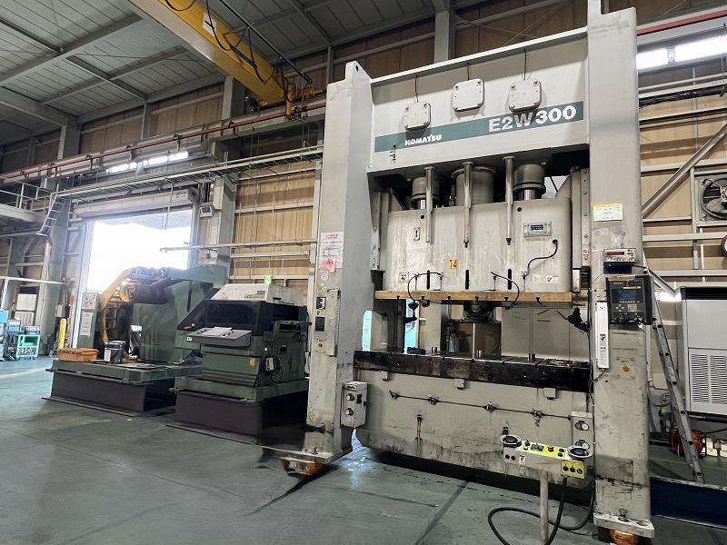 2025.10.26 KOMATSU E2W